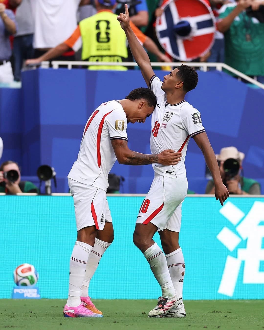 Noruega vs Inglaterra